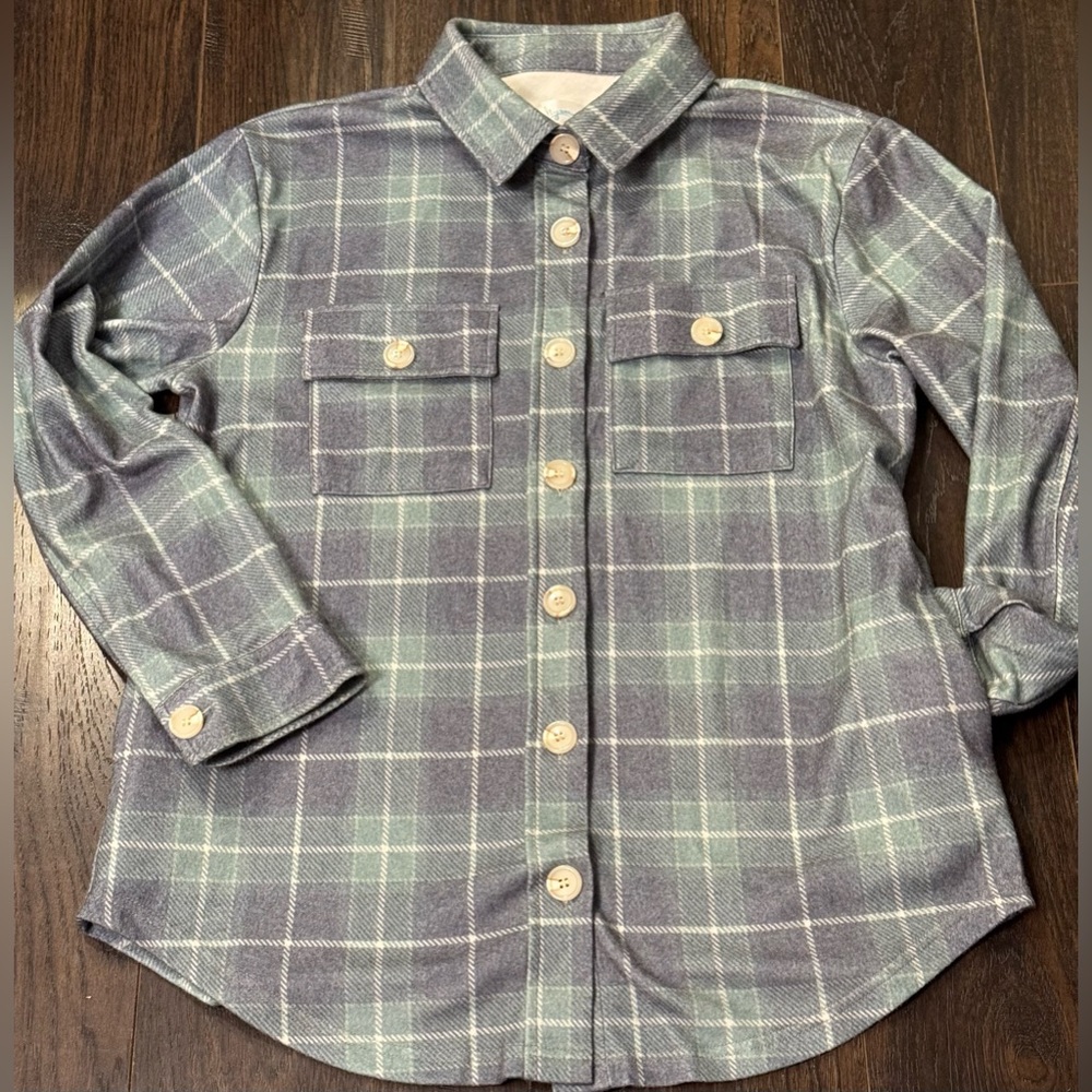 Women's Plaid Button-Down Shacket in Green and Gray